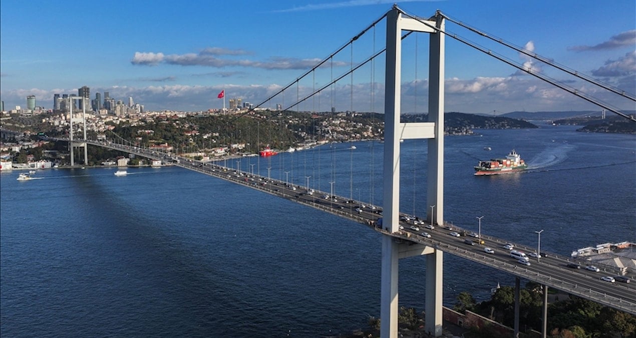 15 temmuz sehitler koprusu ile fatih sultan mehmet koprusu satiliyor hKtBDbm6