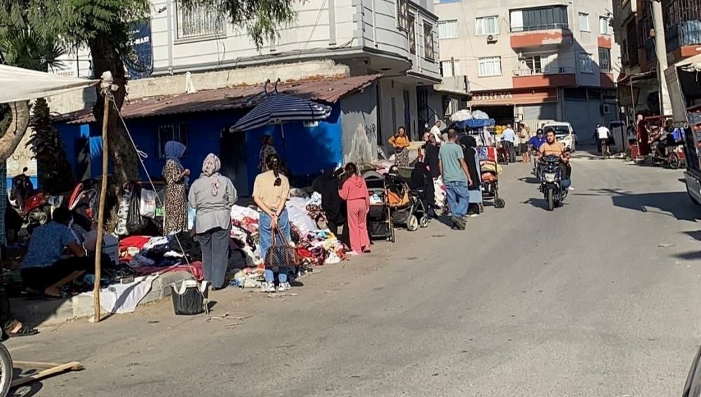 mersinde izinsiz pazar kaldirildi CfasUheC