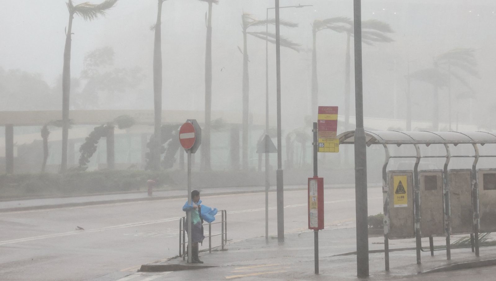 tayvani super tayfun vurdu14 kisi hayatini kaybetti PtyxSDsw