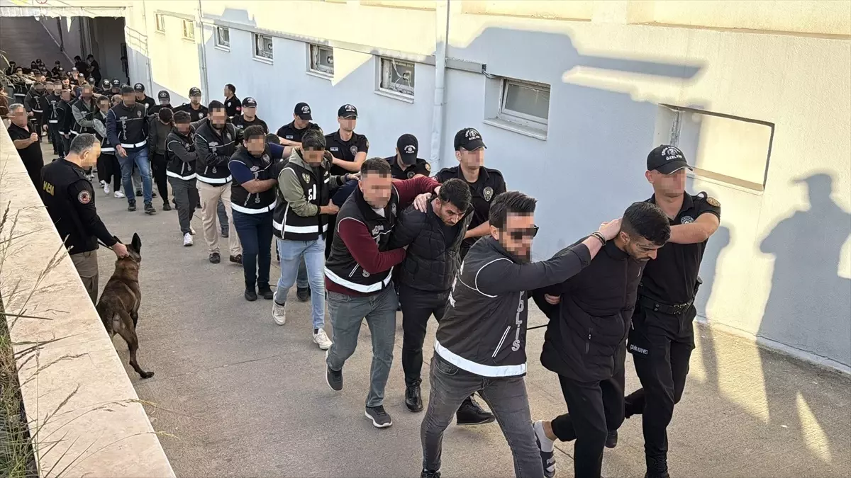 baygaralar suc orgutune buyuk darbe 130 gozalti 96 tutuklama CIYNPnVh.jpg