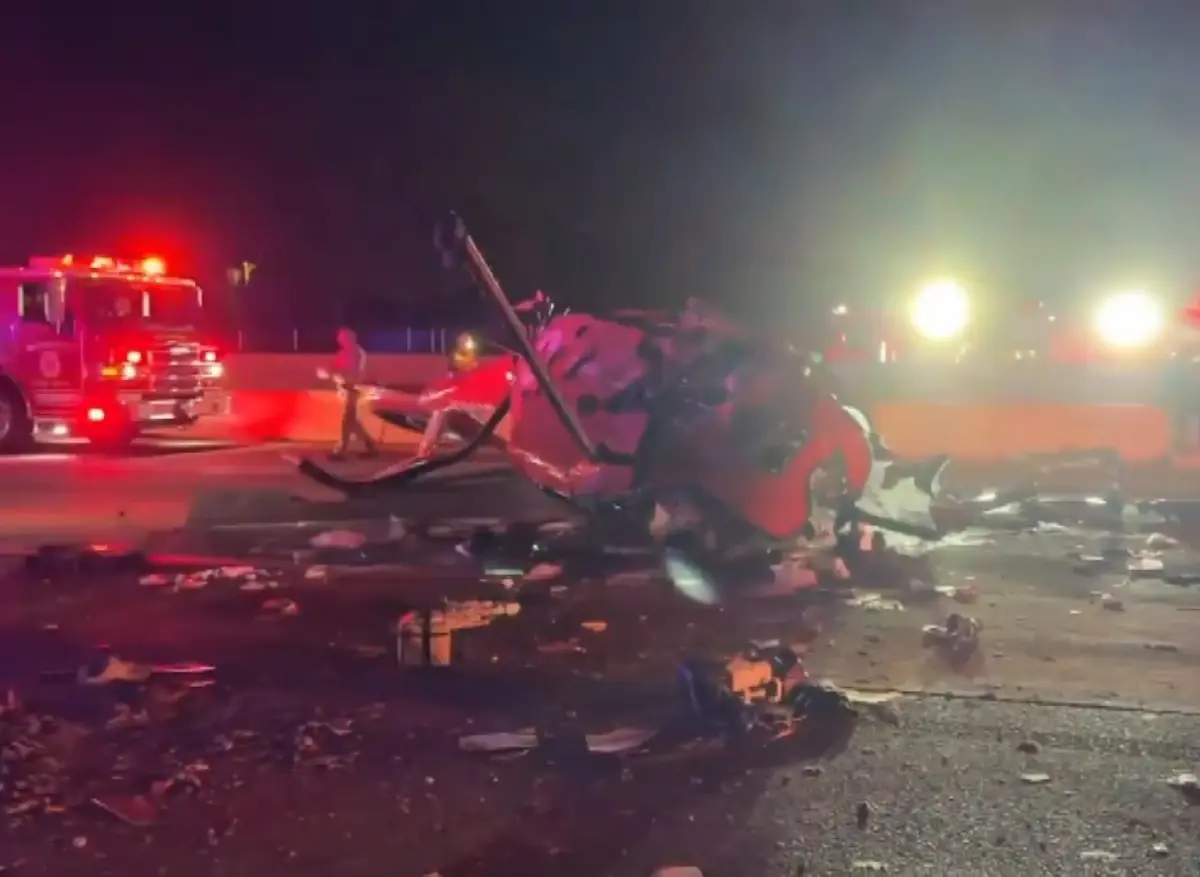 californiada hava ambulansi otoyola dustu EOMIfSiK