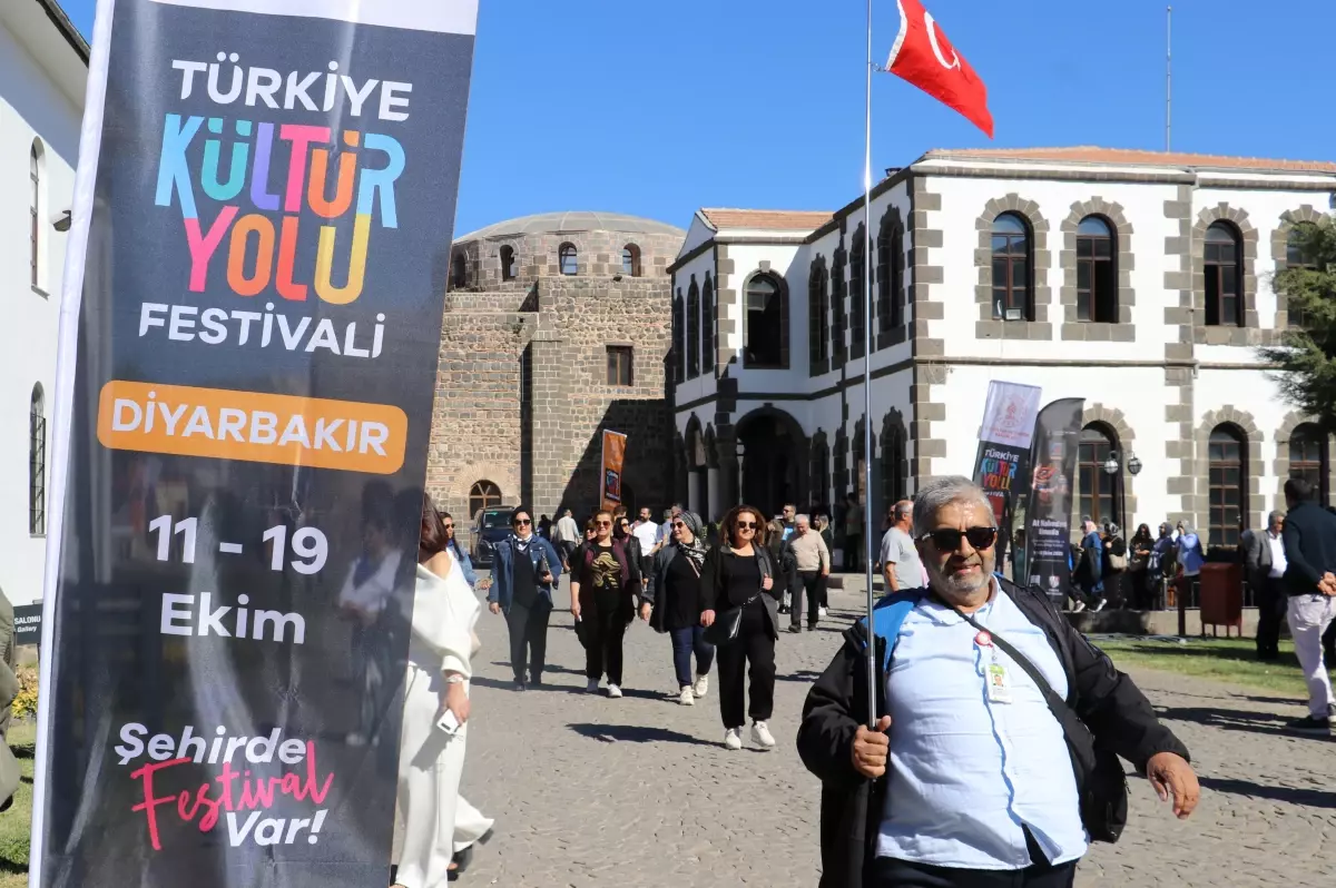 diyarbakir kultur yolu festivali ikinci gununde yogun ilgiyle devam ediyor lSA7SQP5.jpg