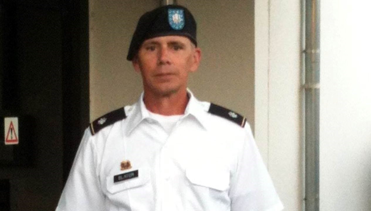 gizli bilgileri arkadaslik sitesinde paylasan emekli subaya 6 yil hapis sMdSKZsy