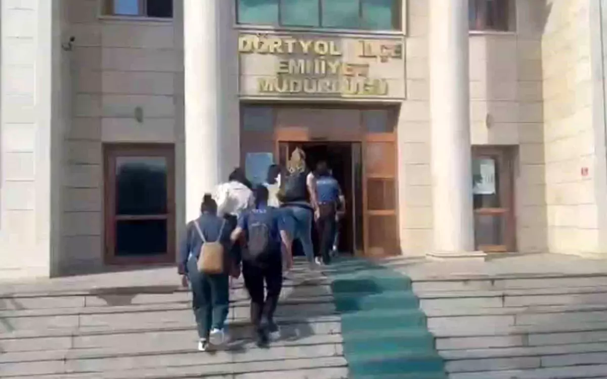 hatayda kacak calisan yabanci uyruklu kadinlar gozaltina alindi eTTfnfgI