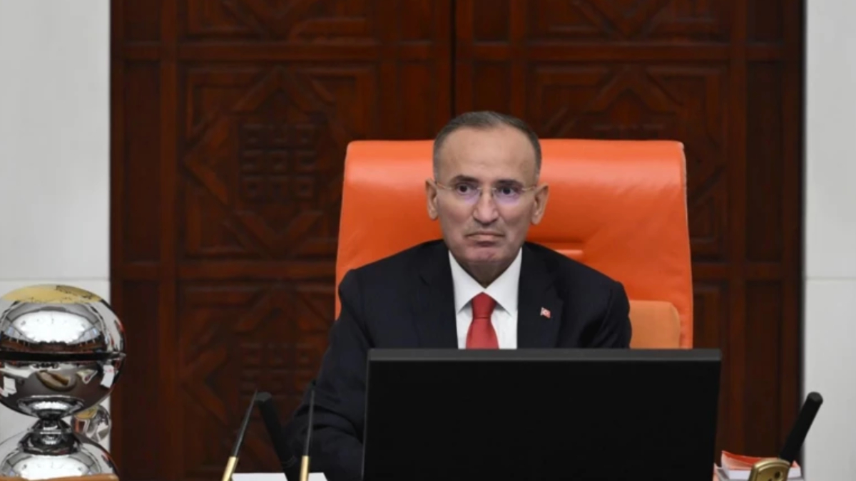 bekir bozdag meclise dondu zayifligi gozlerden kacmadi WmwZJIyu.jpg