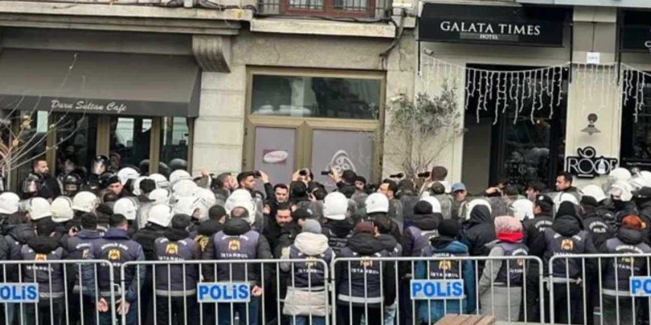 nazim dastan ve cihan bilgin icin yapilan basin aciklamasinda gozaltina alinan gazeteciler beraat etti cxCyJum5.jpg