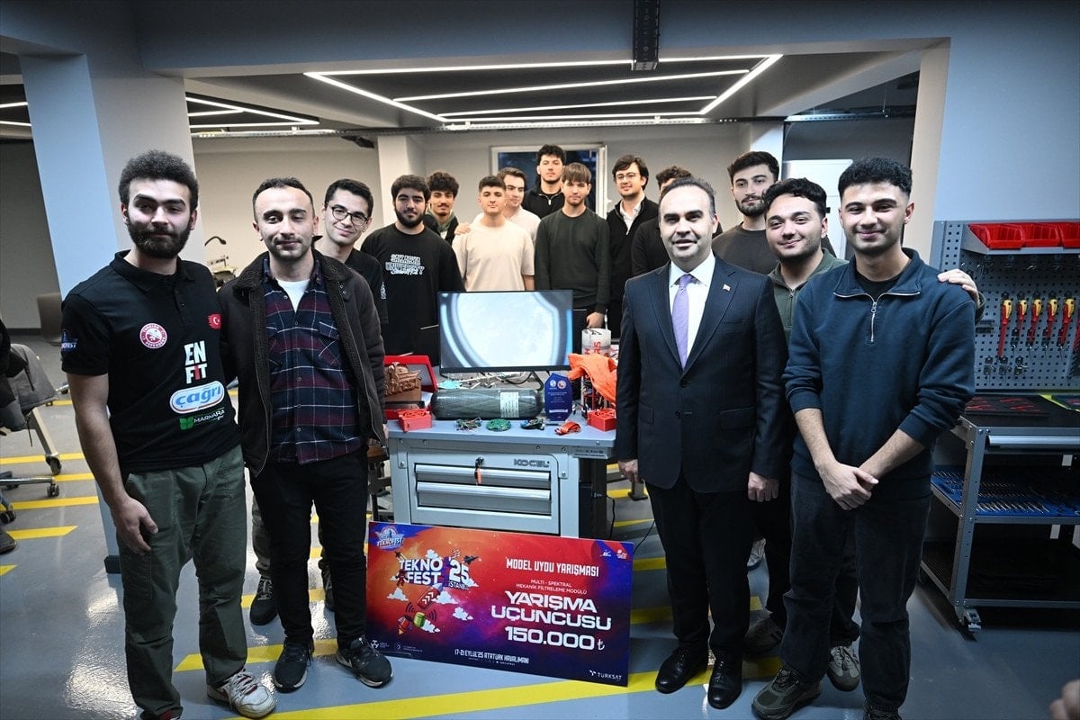 Kacır, Türkiye'nin Teknolojik Gelişimi Üzerine Konuşuyor