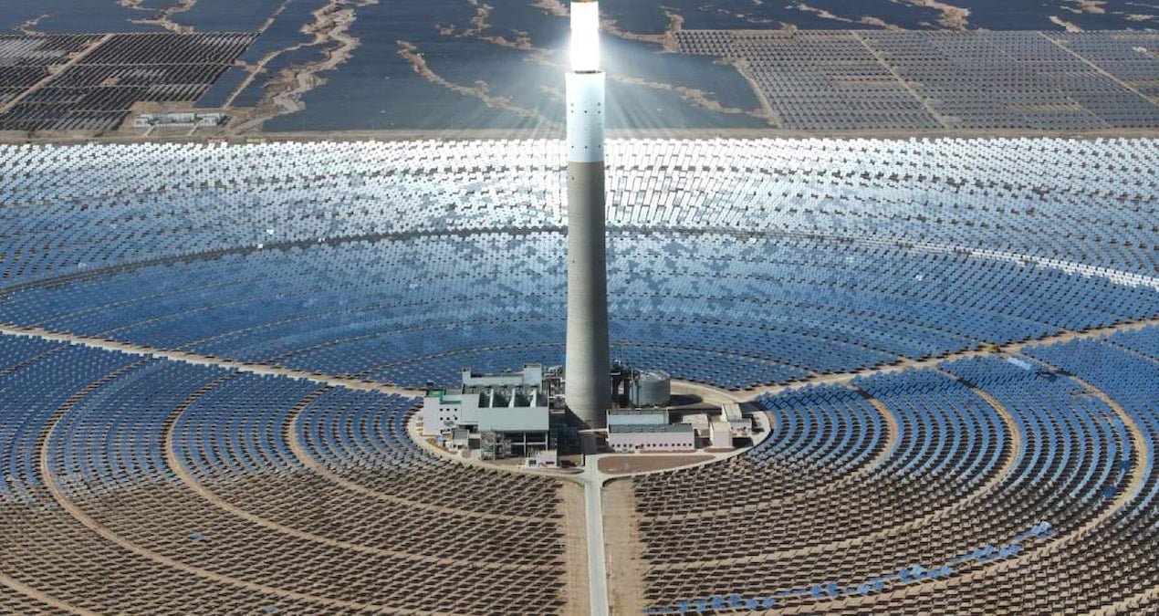 Ekonomik Kriz Ortasında Çinli Şirketler Yenilenebilir Enerjiyle Milyarder Oluyor