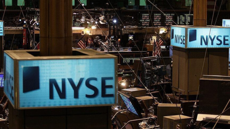 sp-500-ve-nasdaq-rekora-kostu-q3qVYFd3