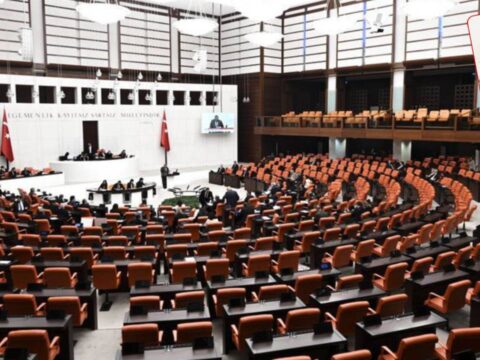 Akp ekimi isaret ediyor mhp ve dem tatilden once diyor mecliste cerceve yasa cikmazi n6D4azEc