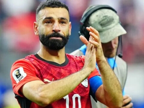Besiktas salah transferinde masadan kalkti taraftarlardan destek geldi BDvOFZry